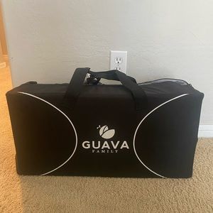 Guava travel crib